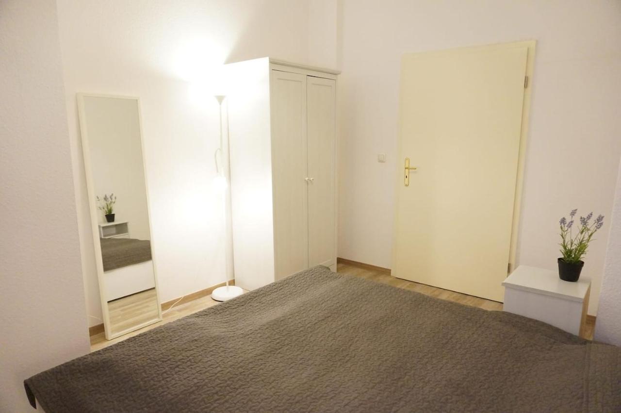 Appartamento 2 Bedroom Flat For Families & Calm Guests Berlino